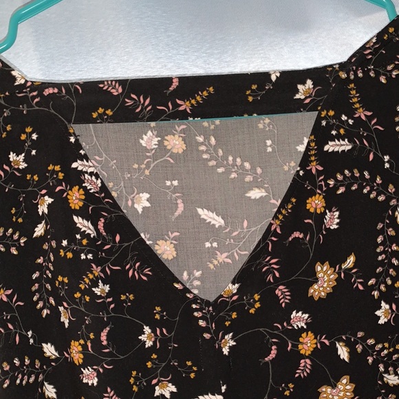 Floral dress - Picture 4 of 5